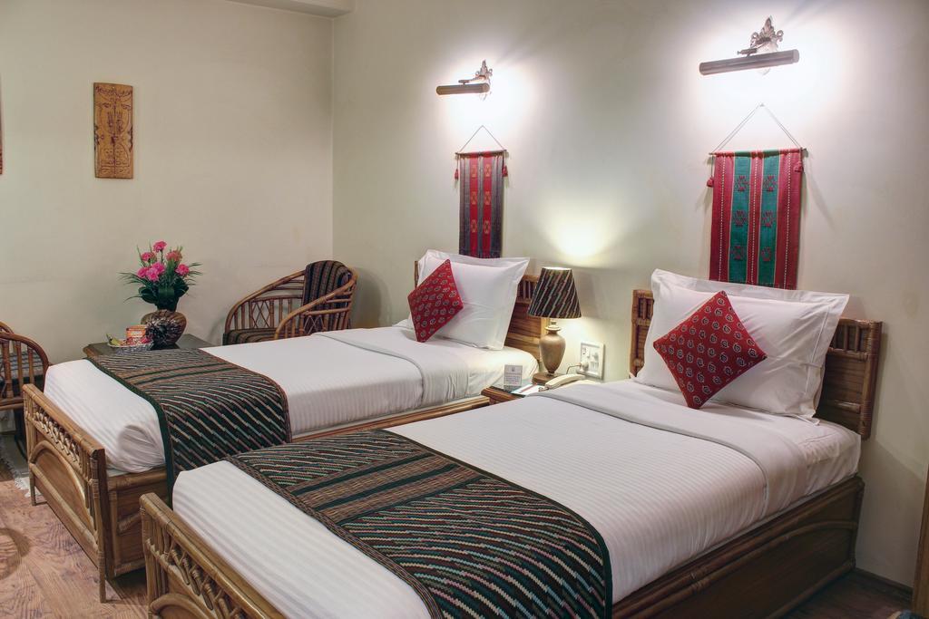 Palace On Ganges - Heritage Hotel Варанаси Стая снимка